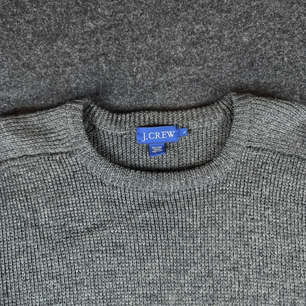 Vintage 90s J.Crew Men's Gray Wool Crewneck Sweater Made in Hong Kong Size L